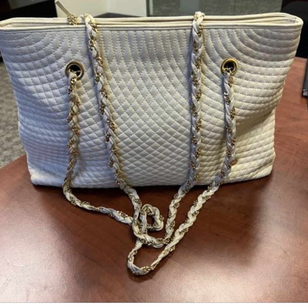 Authentic BALLY Chain Vintage Quilted Cream Leather Shoulder Bag - Picture 2 of 15